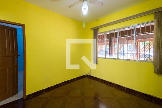 Casa para alugar com 4 quartos, 335m² em Cidade São Mateus, São Paulo
