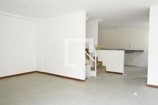 Casa de Condomínio à venda com 3 quartos, 220m² em Freguesia (jacarepaguá), Rio de Janeiro