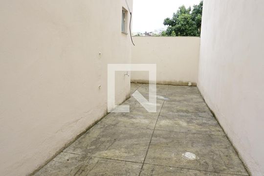 Quintal / Lateral Casa de casa de condomínio à venda com 3 quartos, 220m² em Freguesia (jacarepaguá), Rio de Janeiro