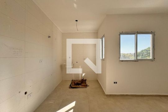 Cozinha de apartamento à venda com 2 quartos, 45m² em Jardim Santo Alberto, Santo André