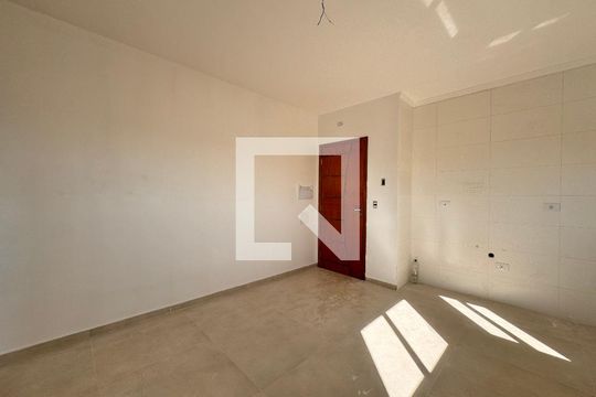 Sala de apartamento à venda com 2 quartos, 45m² em Jardim Santo Alberto, Santo André