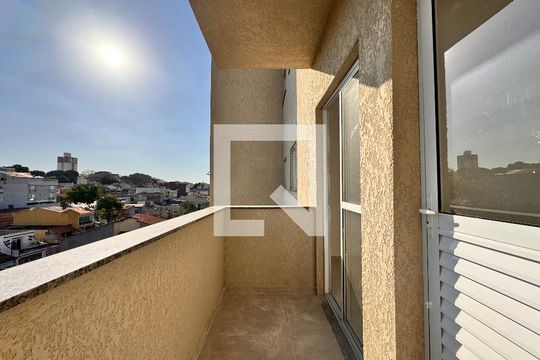 Sacada de apartamento para alugar com 2 quartos, 49m² em Jardim Santo Alberto, Santo André