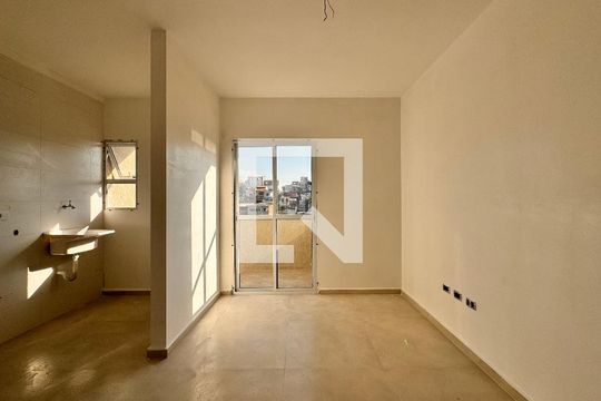 Sala de apartamento para alugar com 2 quartos, 49m² em Jardim Santo Alberto, Santo André