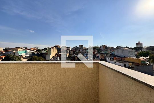 Sacada de apartamento para alugar com 2 quartos, 49m² em Jardim Santo Alberto, Santo André