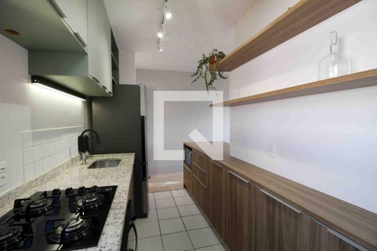 Cozinha de apartamento para alugar com 2 quartos, 54m² em Vossoroca, Votorantim