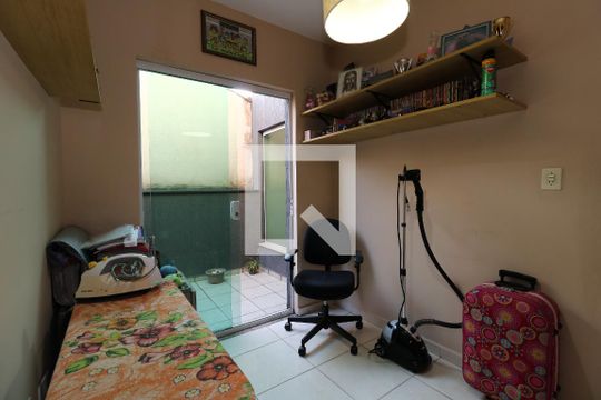 Escritório de casa à venda com 3 quartos, 142m² em Jardim Utinga, Santo André