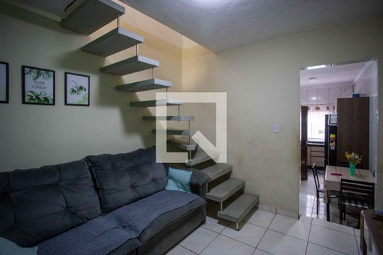 Sala de casa à venda com 2 quartos, 160m² em Vila Nogueira, Diadema