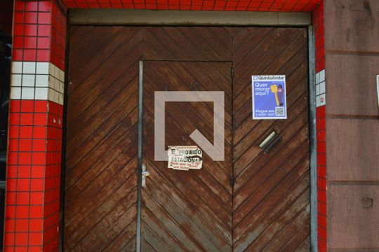 Fachada de casa à venda com 3 quartos, 100m² em Ipiranga, São Paulo