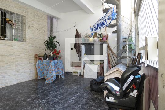 Garagem de casa à venda com 2 quartos, 100m² em Parque São Luís, São Paulo