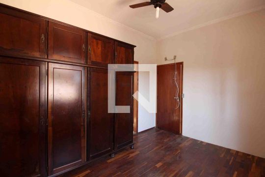 Suíte de casa para alugar com 5 quartos, 343m² em Jardim Refúgio, Sorocaba