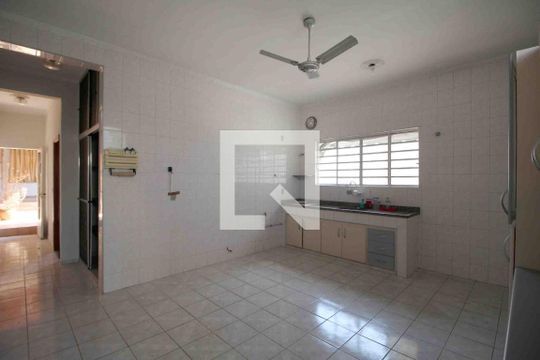 Cozinha de casa para alugar com 5 quartos, 343m² em Jardim Refúgio, Sorocaba