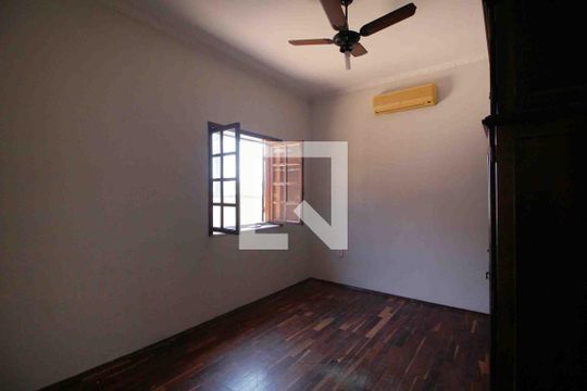 Suíte de casa para alugar com 5 quartos, 343m² em Jardim Refúgio, Sorocaba
