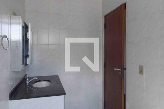 Banheiro da Suíte de casa para alugar com 5 quartos, 343m² em Jardim Refúgio, Sorocaba