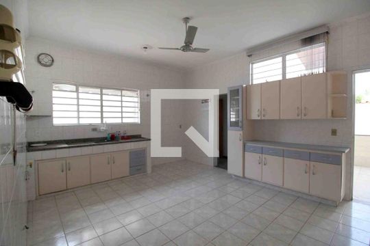 Cozinha de casa para alugar com 5 quartos, 343m² em Jardim Refúgio, Sorocaba