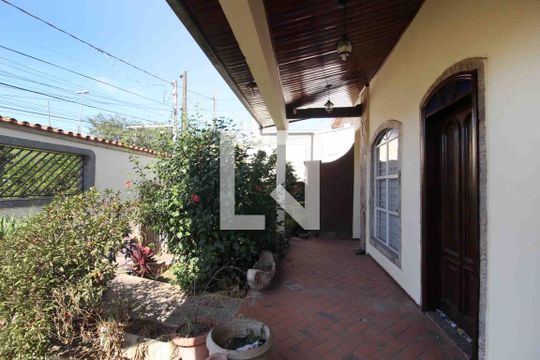 Fachada de casa para alugar com 5 quartos, 343m² em Jardim Refúgio, Sorocaba