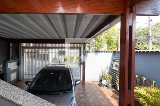Vista do Quarto 1 de casa à venda com 5 quartos, 200m² em Conjunto Residencial Santa Terezinha, São Paulo