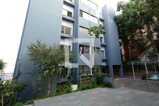 Fachada do bloco de apartamento para alugar com 2 quartos, 60m² em Jardim Ubirajara (zona Sul), São Paulo