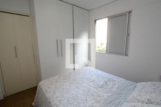 Quarto 1 de apartamento para alugar com 2 quartos, 60m² em Jardim Ubirajara (zona Sul), São Paulo