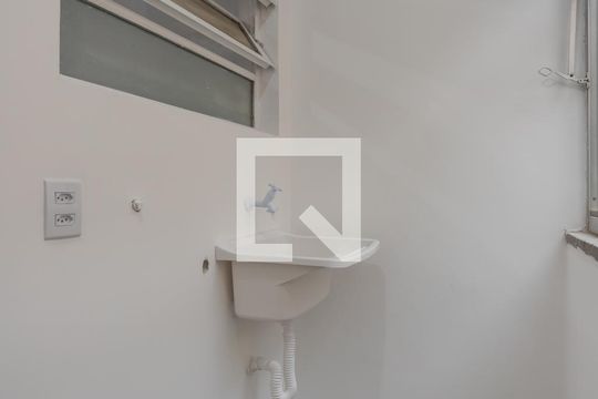 Área de Serviço de apartamento para alugar com 2 quartos, 56m² em Jardim Lindóia, Porto Alegre