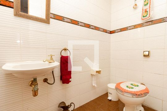 Lavabo de casa para alugar com 3 quartos, 380m² em Vila Congonhas, São Paulo