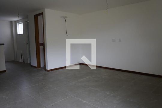 Sala de casa de condomínio à venda com 3 quartos, 190m² em Freguesia (jacarepaguá), Rio de Janeiro