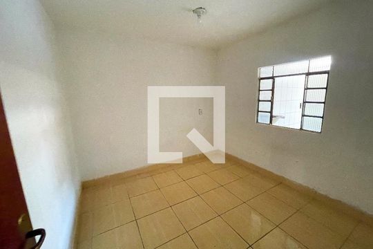 Quarto 3 de casa à venda com 3 quartos, 360m² em Industrial, Contagem