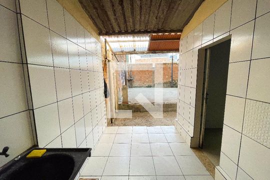 Área de Serviço de casa à venda com 3 quartos, 360m² em Industrial, Contagem