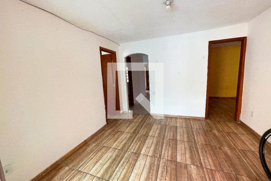 Casa à venda com 3 quartos, 360m² em Industrial, Contagem