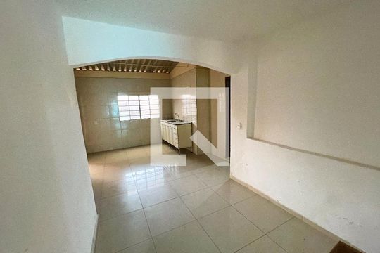 Copa de casa à venda com 3 quartos, 360m² em Industrial, Contagem