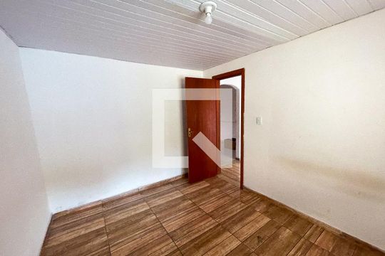 Quarto 1 de casa à venda com 3 quartos, 360m² em Industrial, Contagem