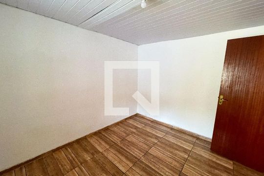 Quarto 1 de casa à venda com 3 quartos, 360m² em Industrial, Contagem