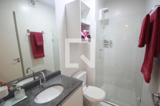 Banheiro de apartamento para alugar com 2 quartos, 37m² em Cambuci, São Paulo