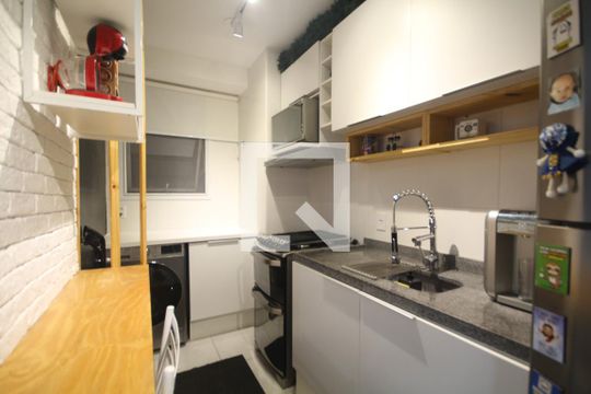Cozinha de apartamento para alugar com 2 quartos, 37m² em Cambuci, São Paulo