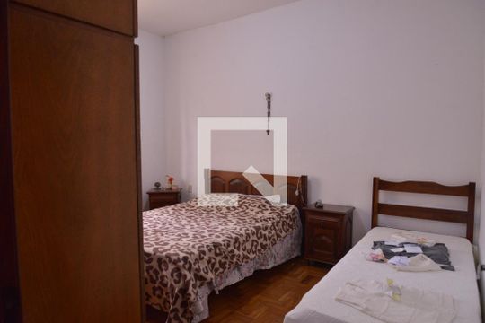 Quarto de casa à venda com 7 quartos, 455m² em Vila Leopoldina, Santo André