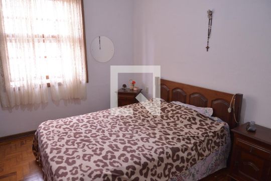 Quarto de casa à venda com 7 quartos, 455m² em Vila Leopoldina, Santo André