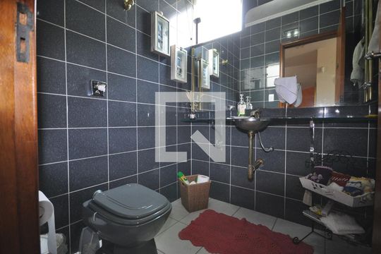 Lavabo de casa à venda com 3 quartos, 320m² em Barro Branco (zona Norte), São Paulo