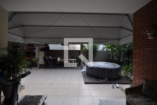 Vista da Sala de casa à venda com 3 quartos, 320m² em Barro Branco (zona Norte), São Paulo