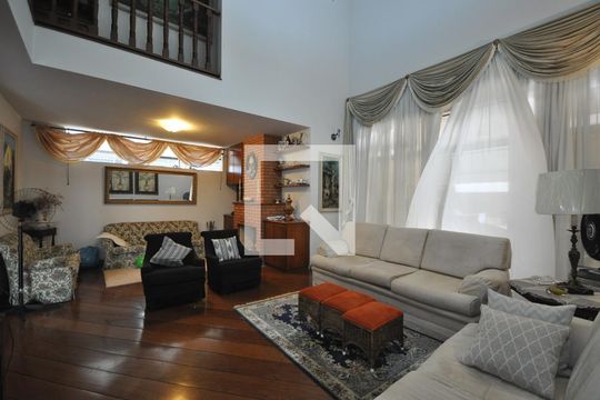 Sala de casa à venda com 3 quartos, 320m² em Barro Branco (zona Norte), São Paulo