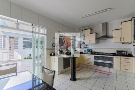 Cozinha de casa à venda com 3 quartos, 280m² em Jardim da Glória, São Paulo