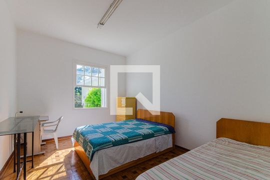Quarto de Serviço de casa à venda com 3 quartos, 280m² em Jardim da Glória, São Paulo