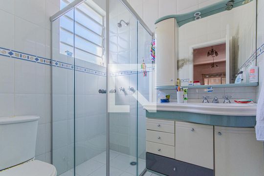 Banheiro da Suíte 1 de casa à venda com 3 quartos, 280m² em Jardim da Glória, São Paulo