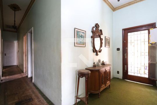 Hall social de casa para alugar com 4 quartos, 800m² em Lapa, São Paulo
