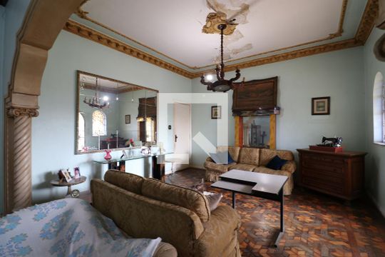 Sala de TV de casa para alugar com 4 quartos, 800m² em Lapa, São Paulo