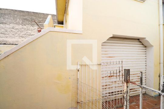 Garagem de casa para alugar com 4 quartos, 800m² em Lapa, São Paulo