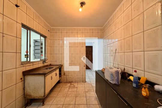 Cozinha de casa para alugar com 2 quartos, 67m² em Parque das Nações, Santo André