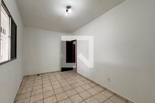 Quarto 1 de casa para alugar com 2 quartos, 67m² em Parque das Nações, Santo André