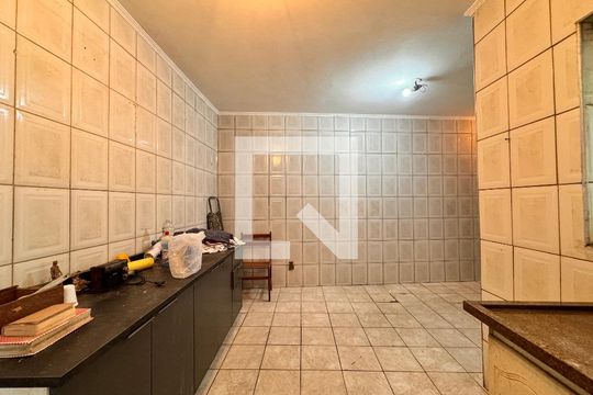 Cozinha de casa para alugar com 2 quartos, 67m² em Parque das Nações, Santo André