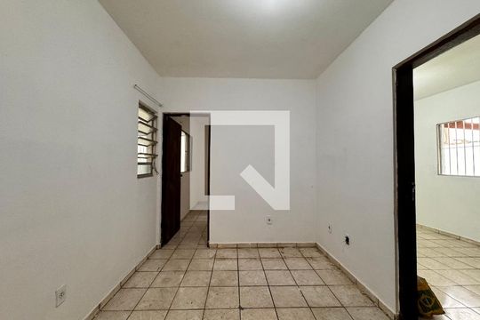 Sala de casa para alugar com 2 quartos, 67m² em Parque das Nações, Santo André