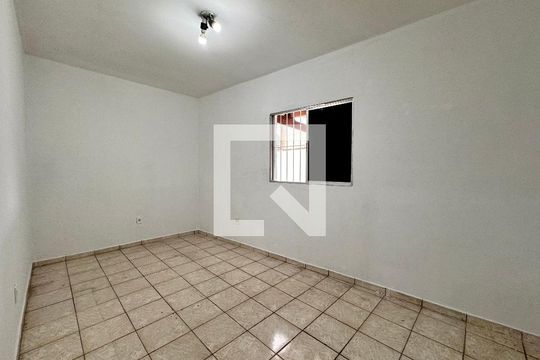 Quarto 1 de casa para alugar com 2 quartos, 67m² em Parque das Nações, Santo André