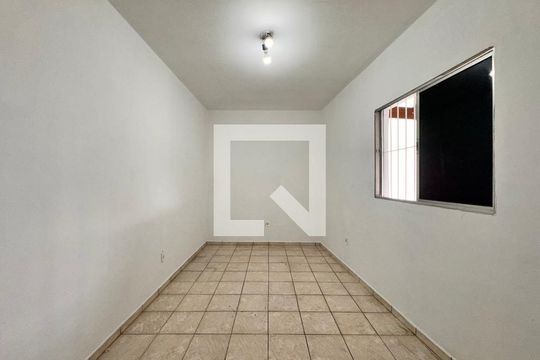 Quarto 1 de casa para alugar com 2 quartos, 67m² em Parque das Nações, Santo André